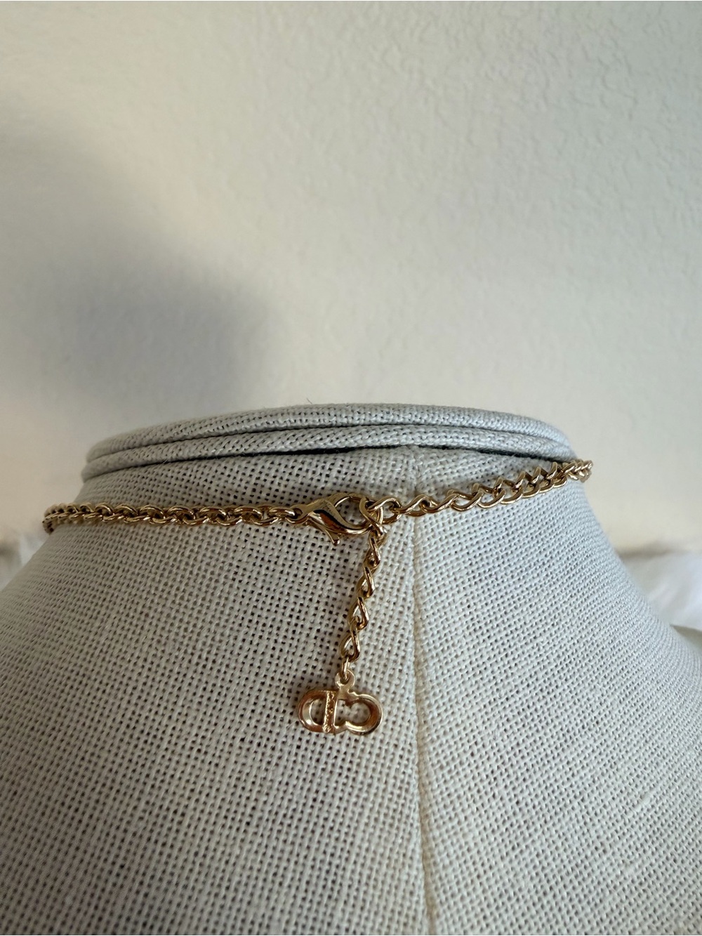 Gold Letter Charm Pendant Necklace - Women Jewelry - Picture 4 of 5